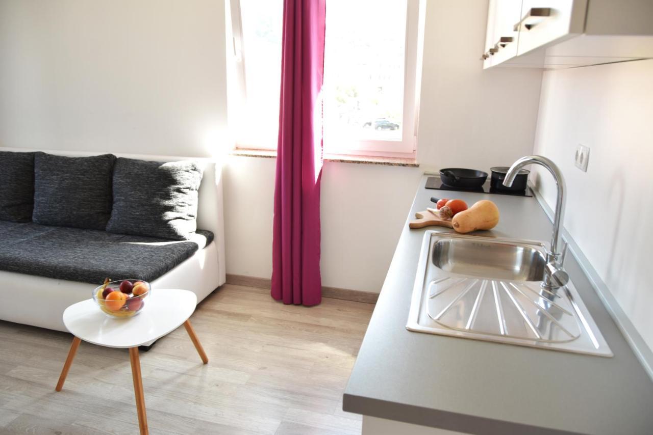 Rab Apartments Aurora Rab Town Eksteriør billede